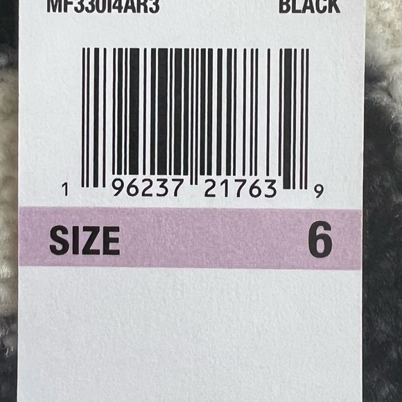 NWT MICHAEL  Michael Kors Stripe Straight Leg Pant Black & Cream Size 6 - Picture 13 of 14